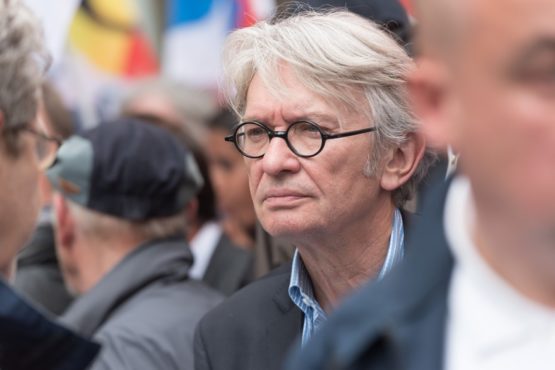 7783890172_le-secretaire-general-de-fo-jean-claude-mailly-lors-d-une-manifestation-contre-la-loi-travail-le-26-juin-2016-a-paris